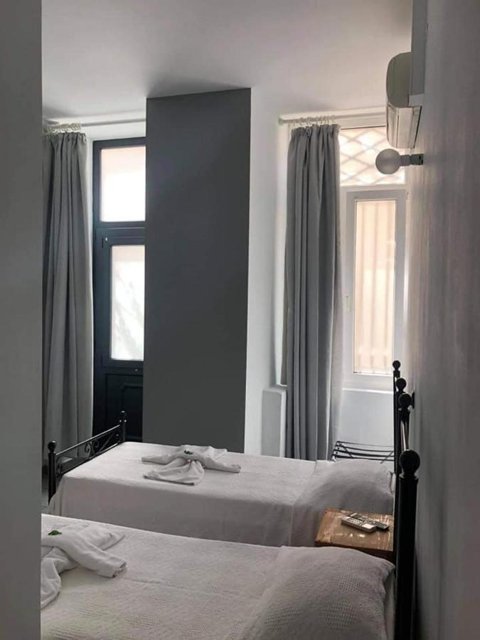 Oikeion Aparthotel Ermoupoli Bagian luar foto