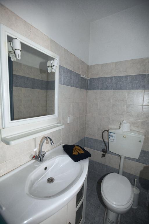 Oikeion Aparthotel Ermoupoli Ruang foto