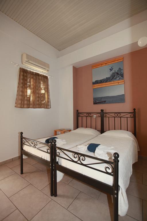 Oikeion Aparthotel Ermoupoli Bagian luar foto